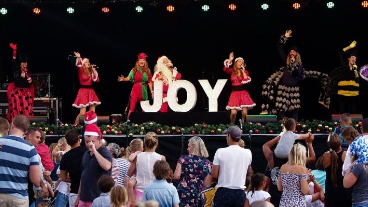 Christmas By The Beach Manly