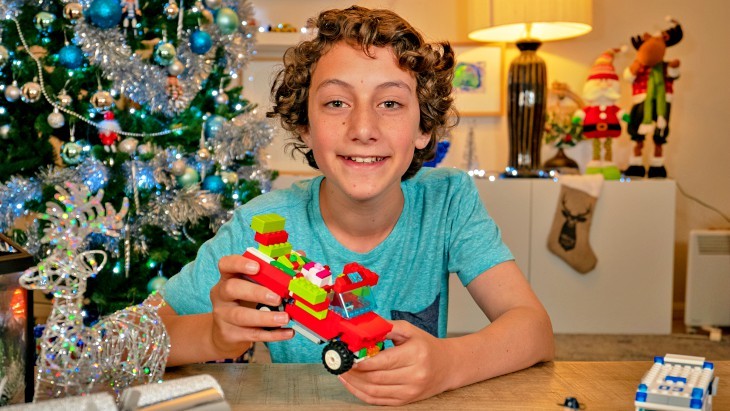 13-year-old Oliver constructed a contactless remote-control delivery vehicle for Santa