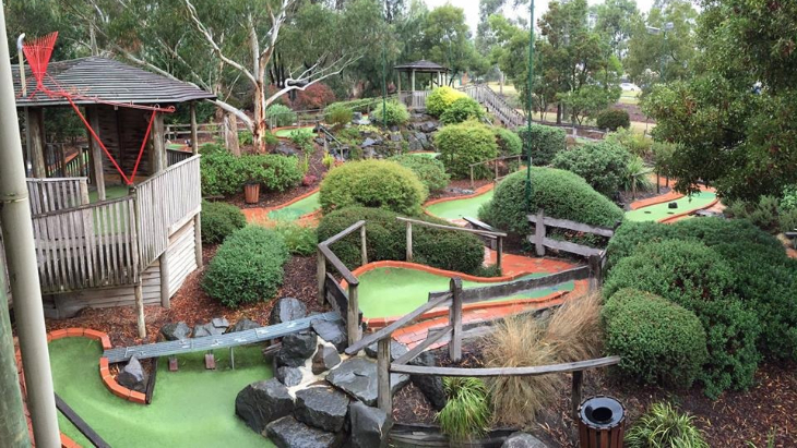 Mini golf Melbourne - Dingley Village Adventure Golf