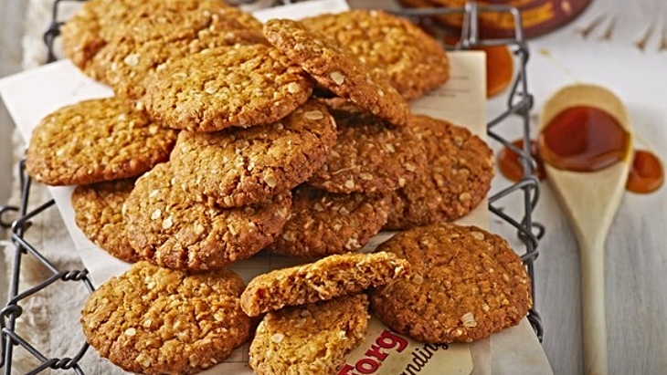 Crunchy Anzac biscuits