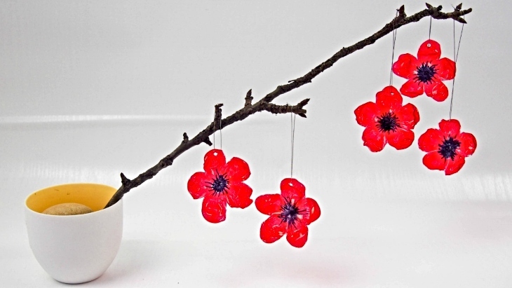 DIY Recycled Plastic Bottle Poppy Flowers by Mum In The Madhouse