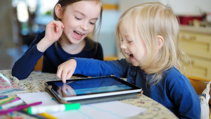 Kids Staying Connected During Lockdown