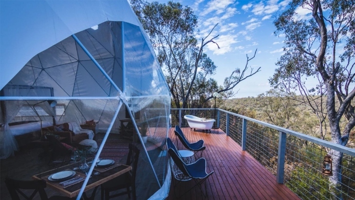 Treehouse accommodation Faraway Domes