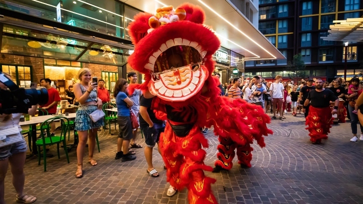 Lunar lions in Sydney