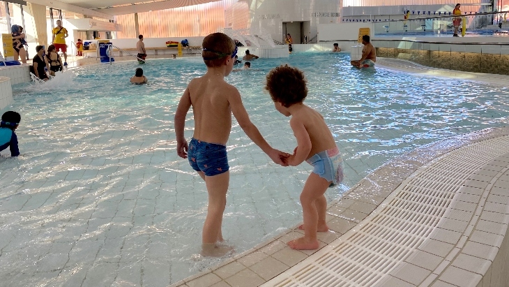 Ian Thorpe kids pool