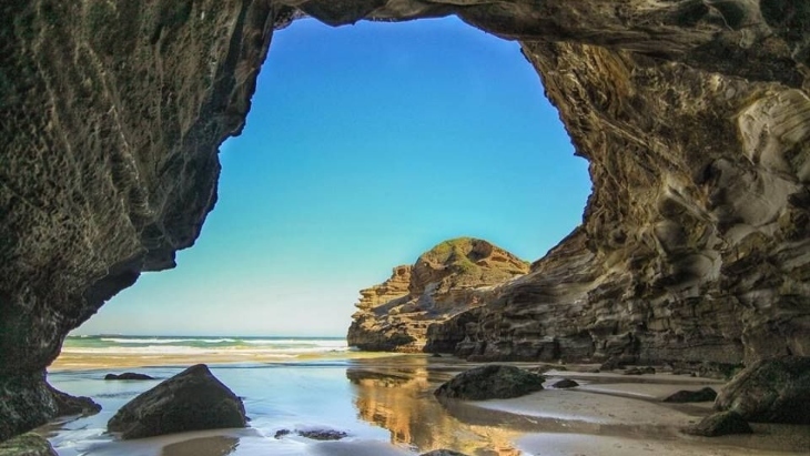 Ghosties Beach Cave