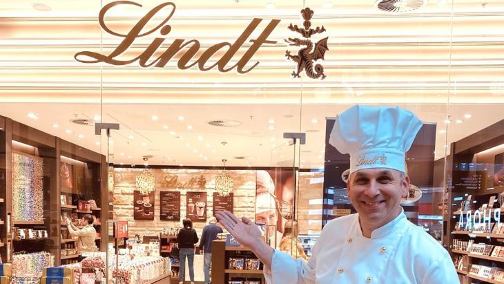 New Lindt Cafe Warringah Mall