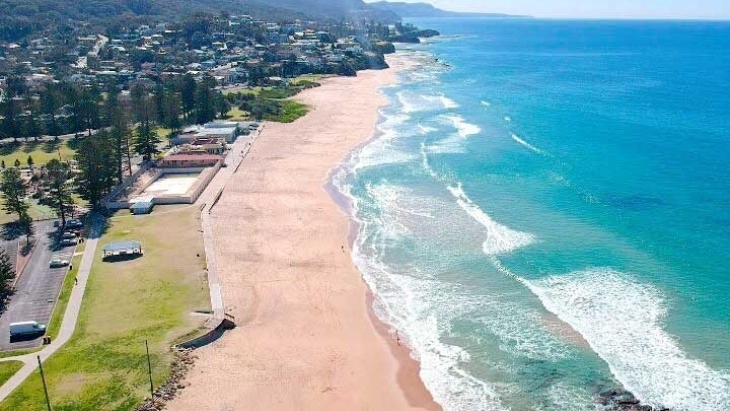  Thirroul Beach