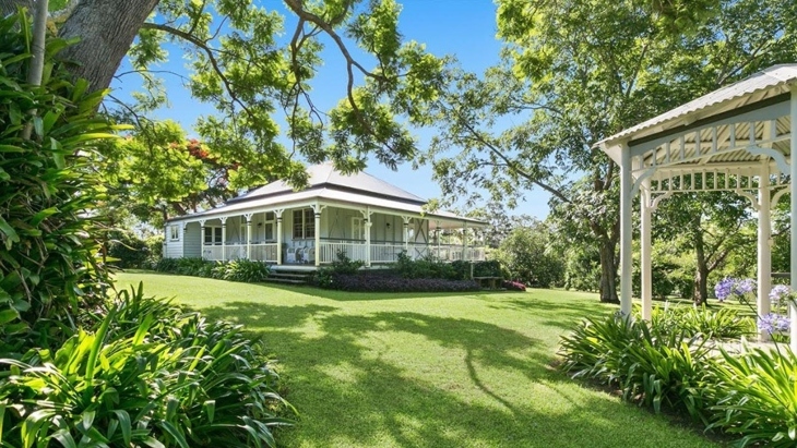 Farm stays near Brisbane