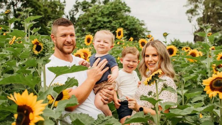 Sunflower picking at Glenbernie Family Farm