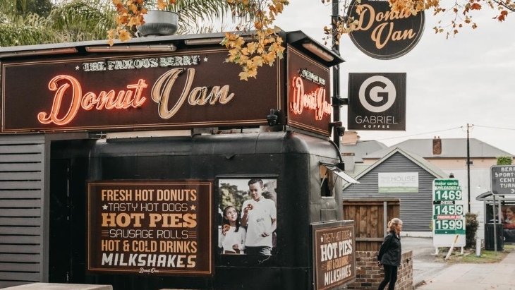 Berry Donut Van