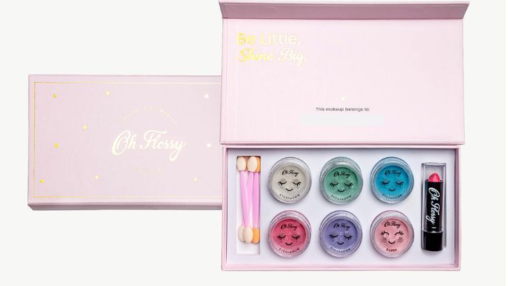 Oh Flossy Deluxe Makeup Set