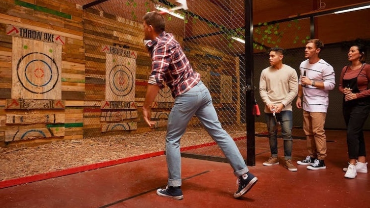 Axe throwing in Sydney