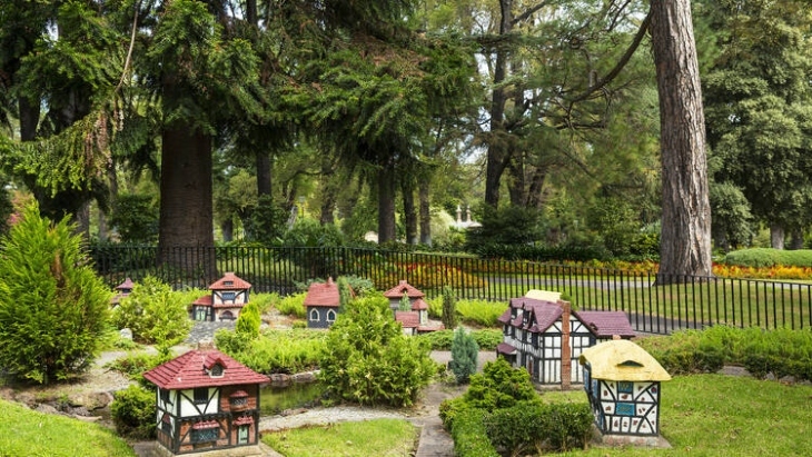 Fitzroy Gardens Outdoor Adventure