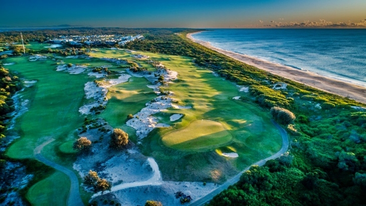 Golf course at Pullman Magenta Shores Resort