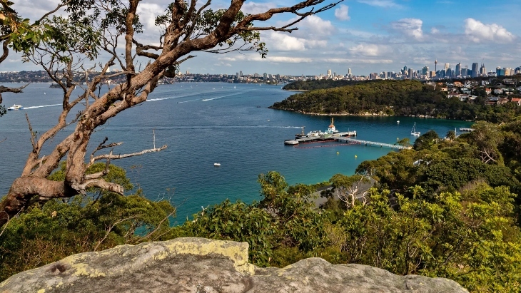 Bradleys Head to Balmoral Beach walk