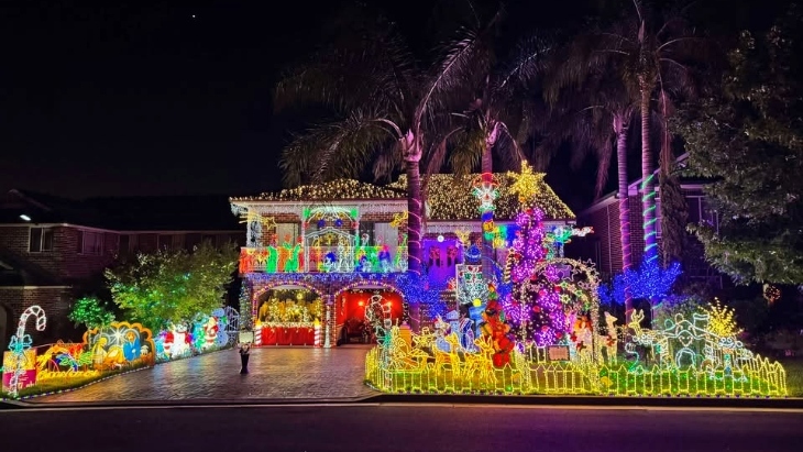 Streets with Christmas Lights in Sydney