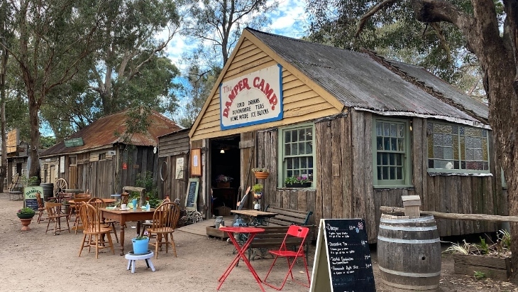 Damper Camp cafe