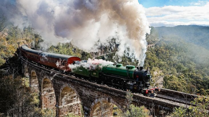 Zig Zag Railway Easter Bunny Express
