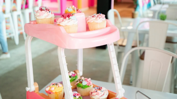 Malibu Barbie Cafe