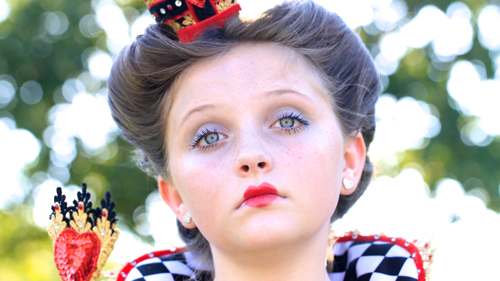 queen of hearts halloween makeup