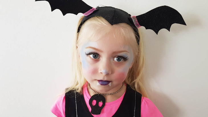 Vampirina Halloween makeup