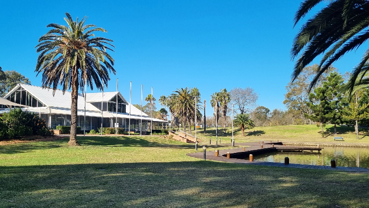 the colebee doonside lake views