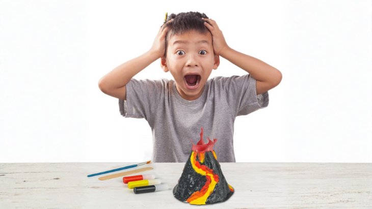 National Geographic Build Your Own Volcano Science Kit