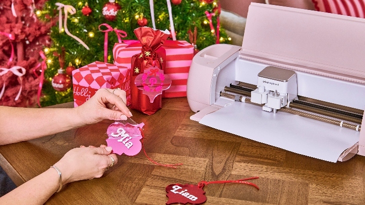 Cricut Explore 4 + Essentials Bundle