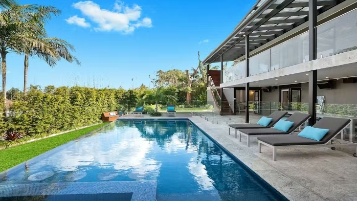 Balinese Style Infinity Pool, Warriewood