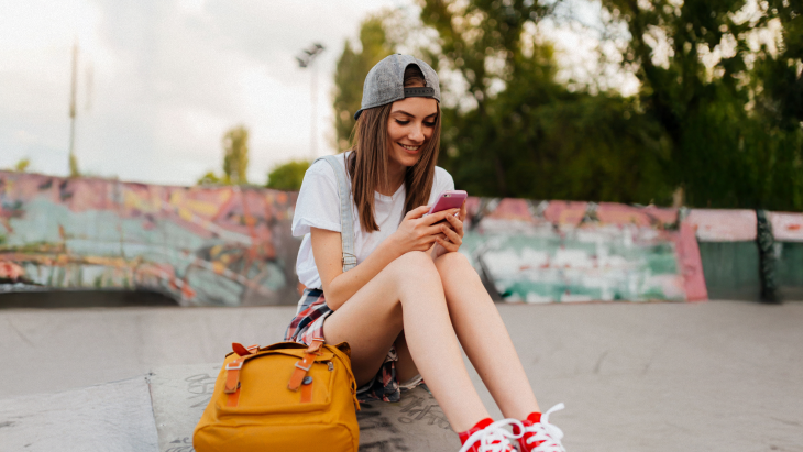 Teen using Spacetalk App