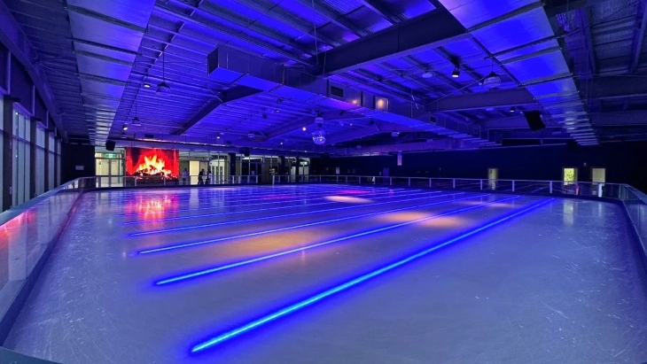 Blue Mountains Ice Skating Disco