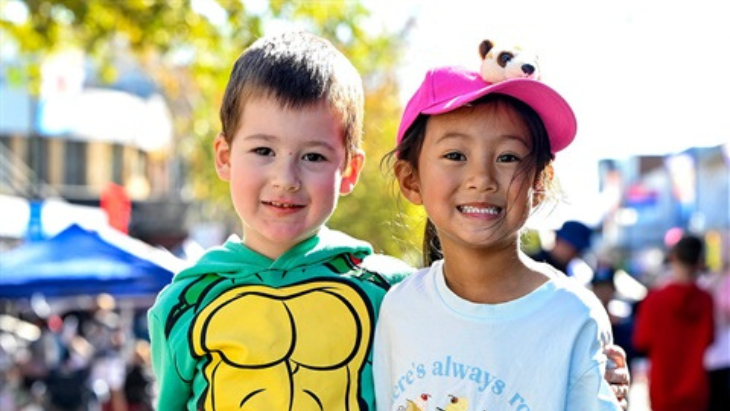 Two children at the Doonside Festival