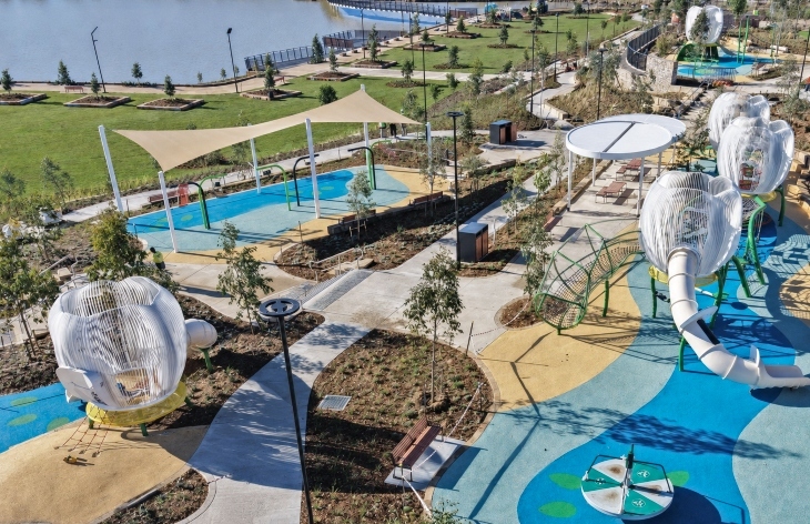 Gables Lake Foreshore Playground