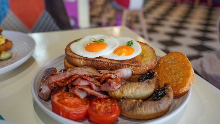 Take On Me Big Brekkie at High on the 80s Cafe