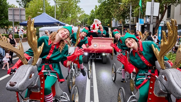 Santa parade with elves 