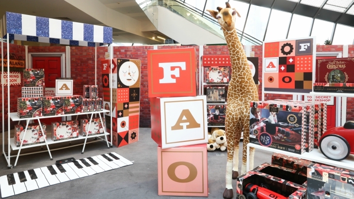 Myer Sydney Begin Christmas Shopping Frenzy With Giftorium | ellaslist