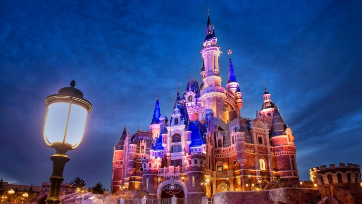 Shanghai disneyland main