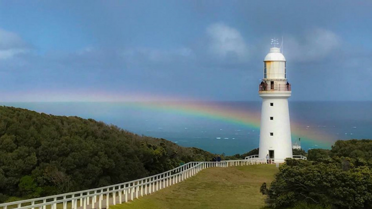 Land ho! where to stay in a lighthouse in victoria