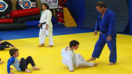 Falling safe clinic 426x240