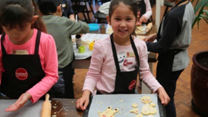 161126 grandmas cookiecelebration 426x240