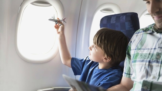 Travel longhaul flight kids