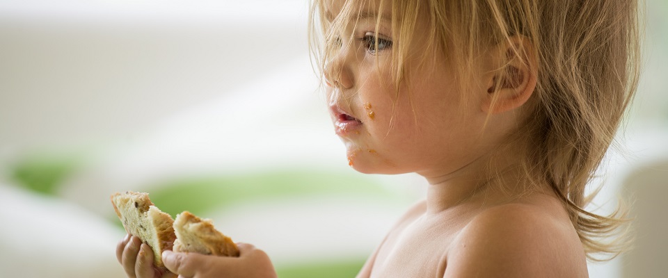 Eating peanuts early may help prevent allergies