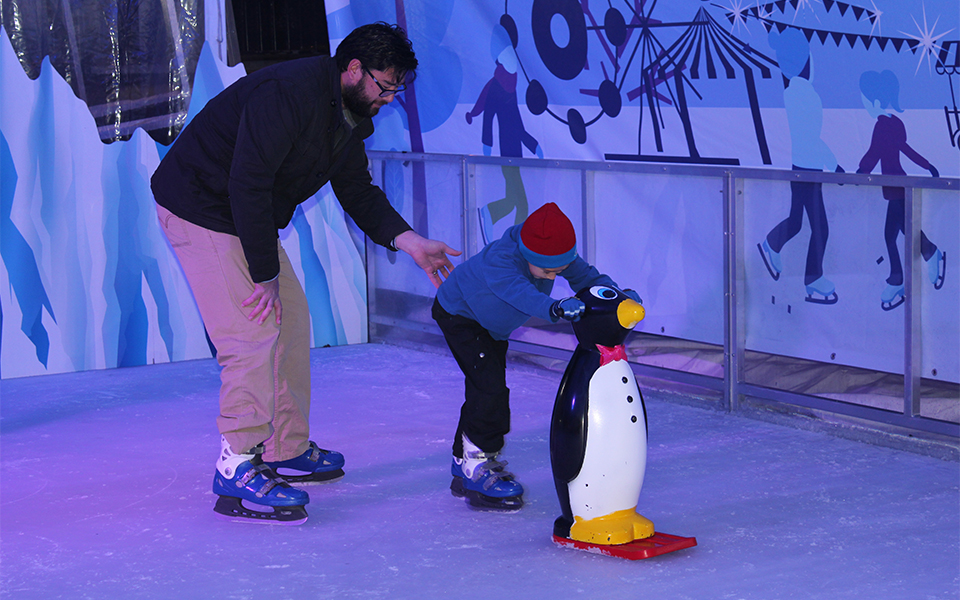 Parramatta Winterlight Festival reviewed - kids' ice skating 960x600