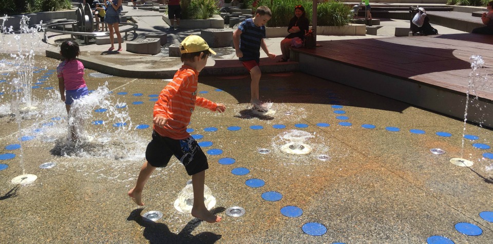 darling quarter water play