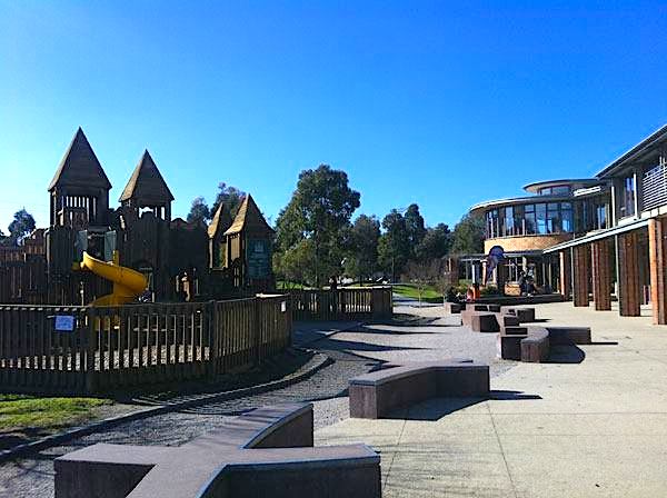 6 of The Best Cafes Near a Playground in Melbourne | Phoenix Park Cafe